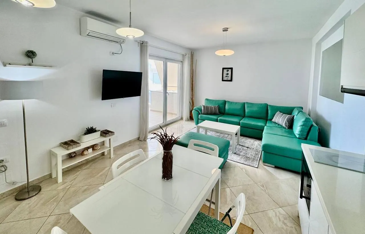 White Sea View Residence Sarandë 0*,  Albánie